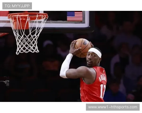 热火利用快攻得到22分,阿德巴约抢断后快速转换建立早期领先优势